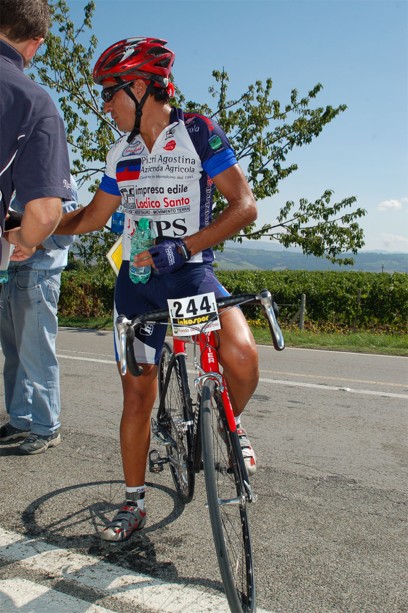 gal/2007/16 - Fondo Valdarbia - La corsa/DSC_1540-01.jpg